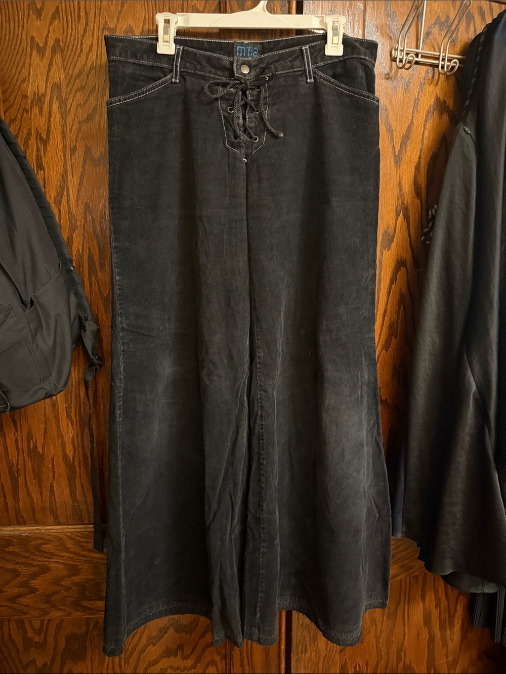 Y2K BLACK CORDUROY PANTS